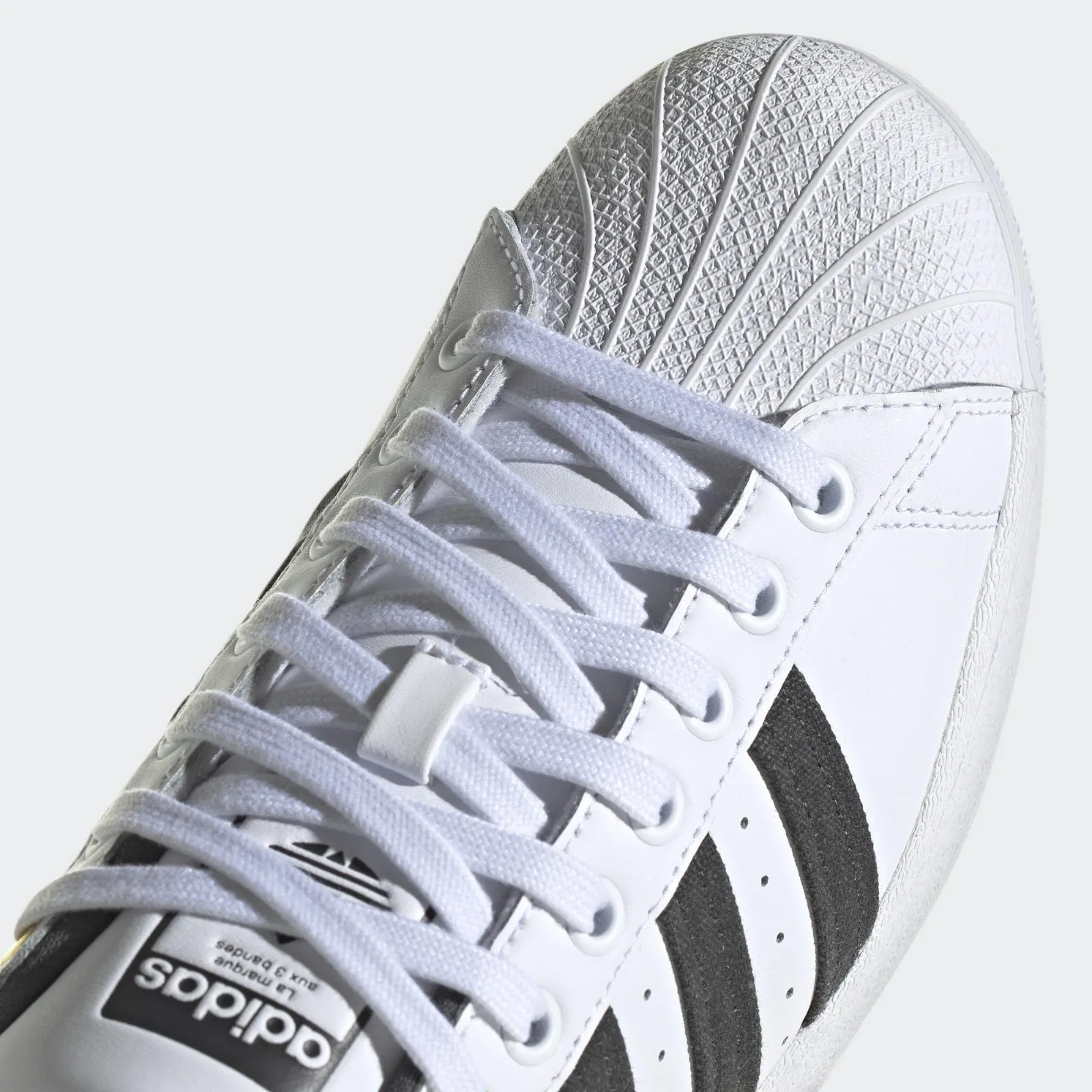 Adidas Originals Superstar Cloud White Carbon Core Black ID1712