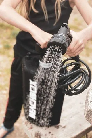 Beachbox Shower Tank