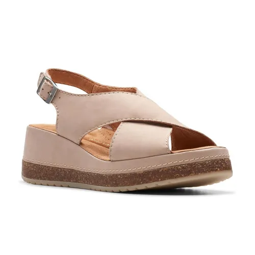 Clarks Women's Kassanda Step Sandal Sand