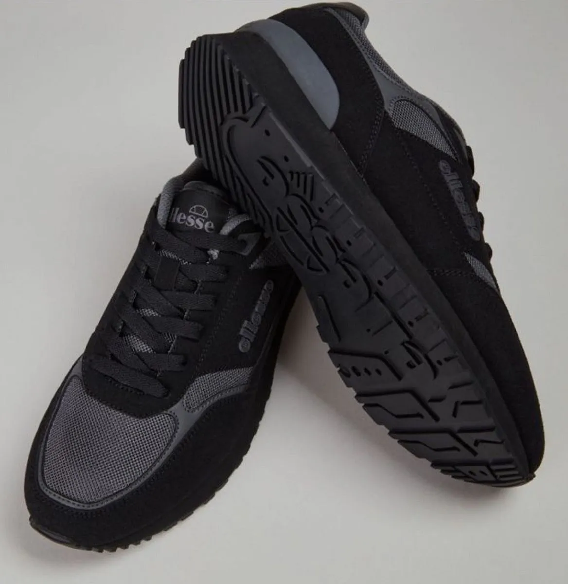 Ellesse Gara Runner Synthetic Trainers Black/Dark Grey