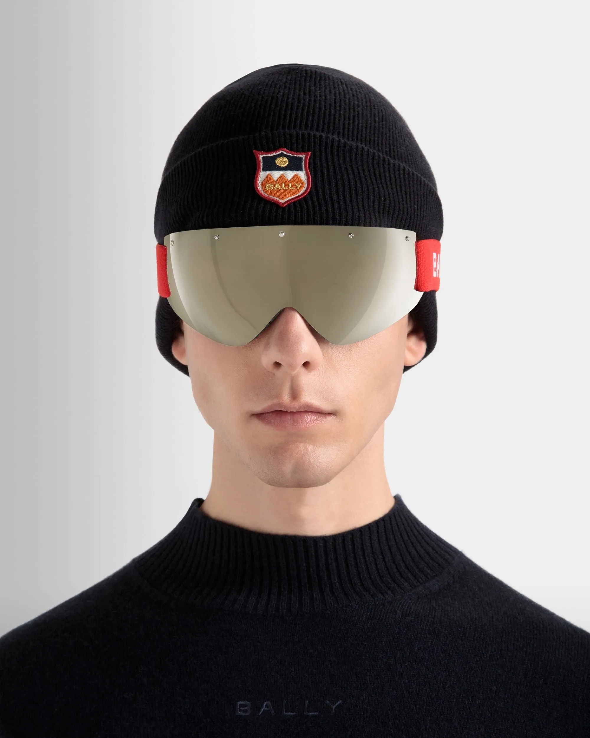 Mountain Snow Goggles In Mirrored Yellow 