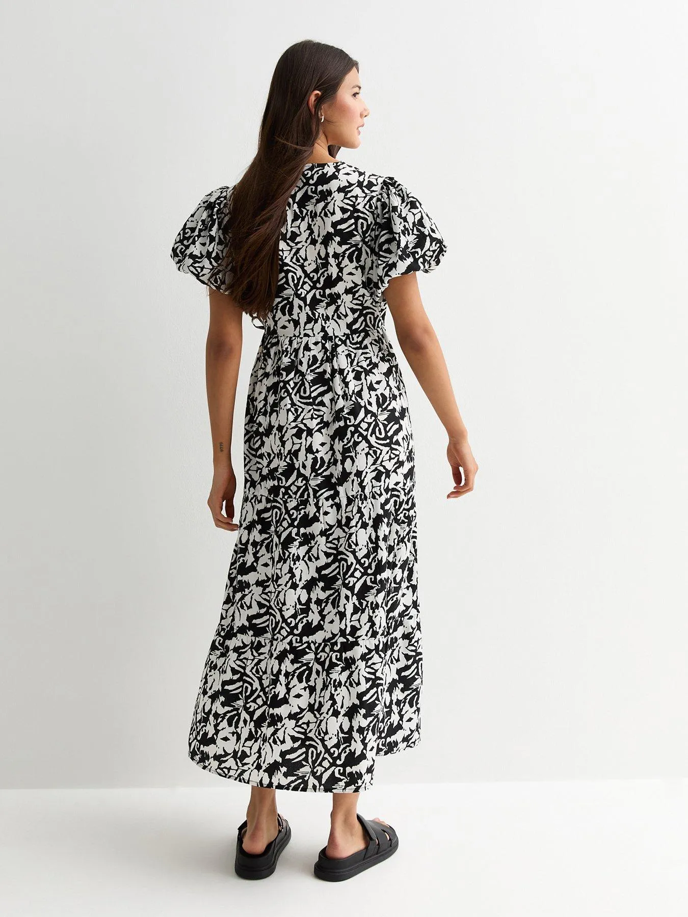 New Look Black Abstract Print Puff Sleeve Wrap Midi Dress