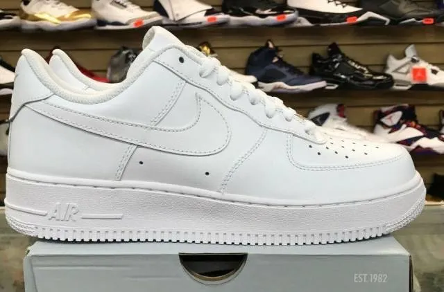 NIKE AIR FORCE 1 LOW MENS CLASSIC OG WHITE ALL LEATHER C...