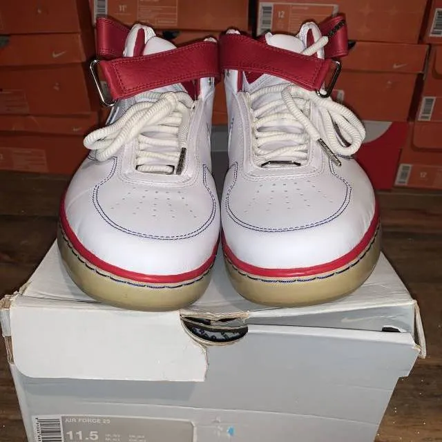 NIKE AIR FORCE 25 WHITE RED SIZE 11.5