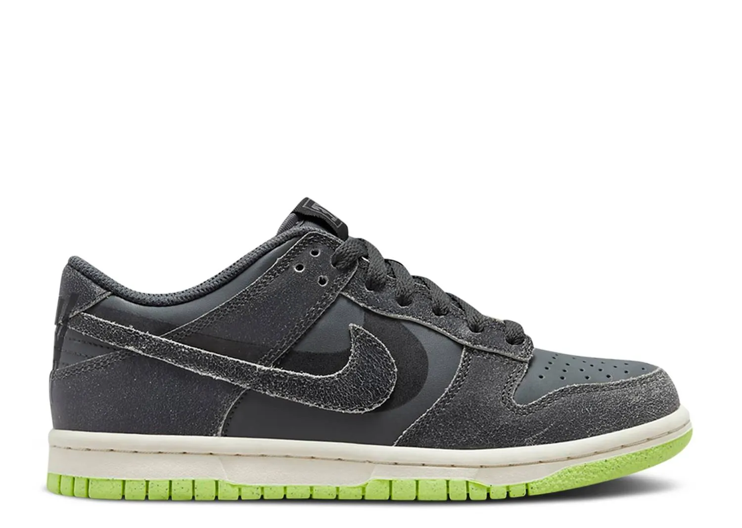 Nike Dunk Low SE GS Halloween Cauldron (Myrtle Beach Location)