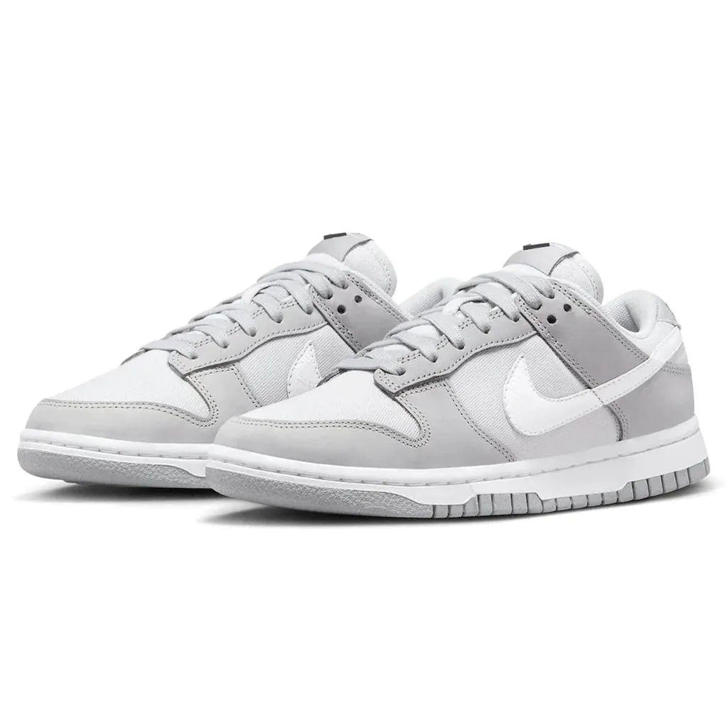 Nike Dunk Low Wmns LX 'Light Smoke Grey'