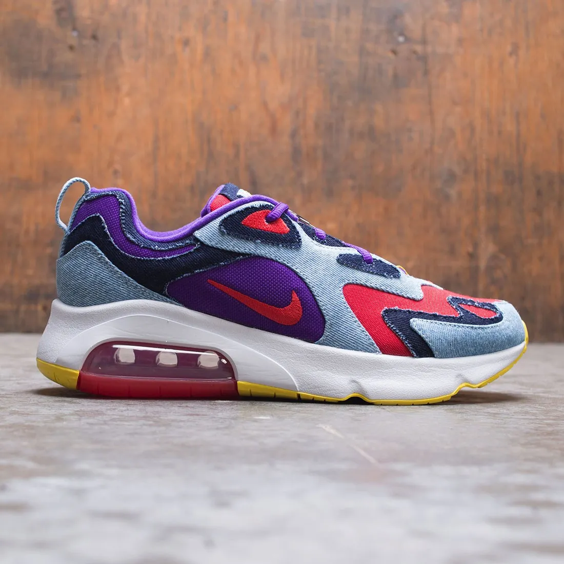 Nike Men Air Max 200 Sp (university red / voltage purple)