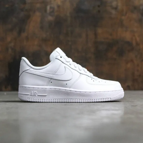 Nike Women Air Force 1 07 (white / white)