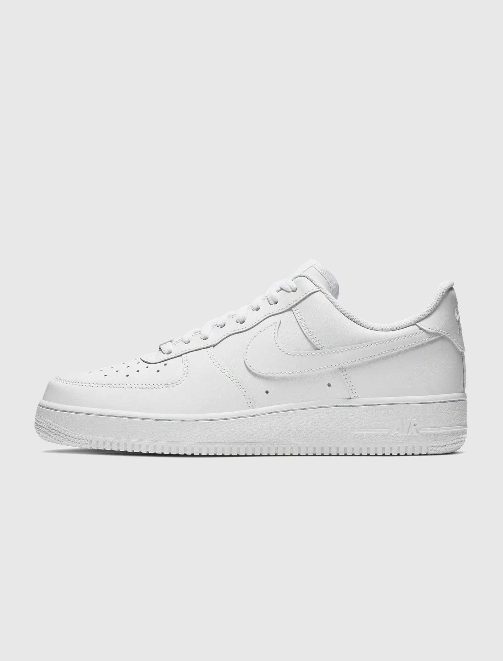 NIKE WOMEN'S NIKE AIR FORCE 1 '07   WHITE