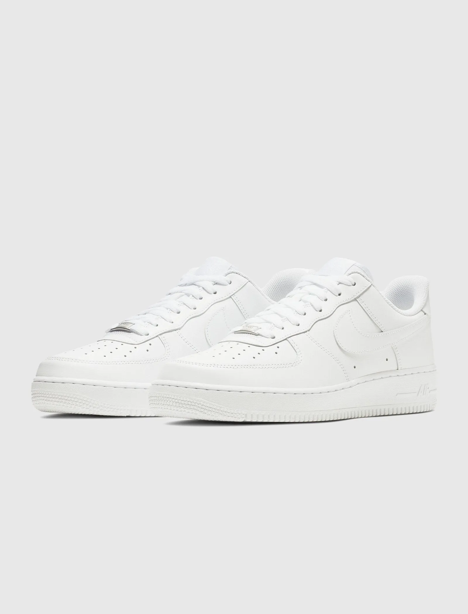 NIKE WOMEN'S NIKE AIR FORCE 1 '07   WHITE