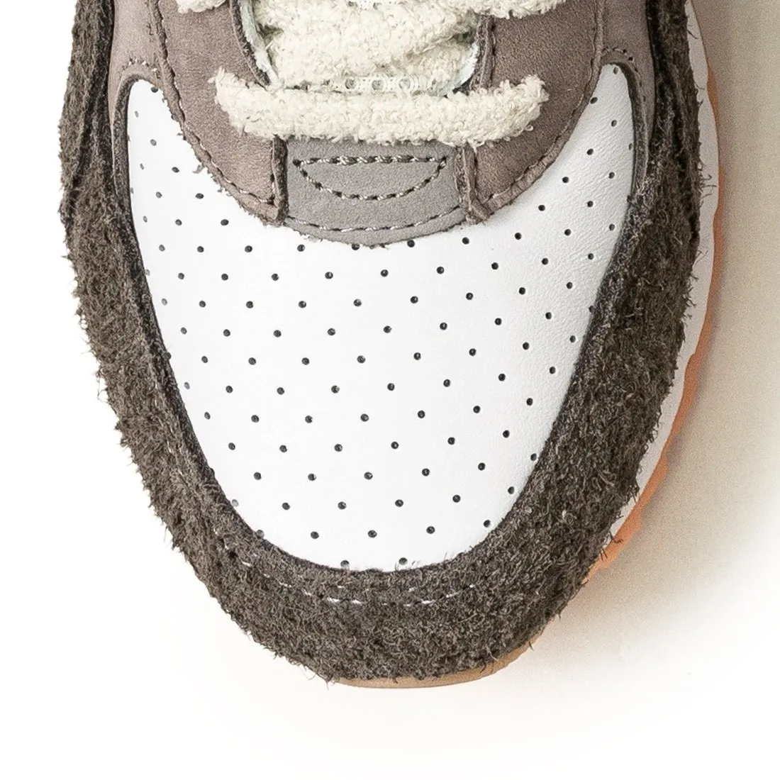 Saucony x Maybe Tomorrow Men Shadow 6000 (gray / white)